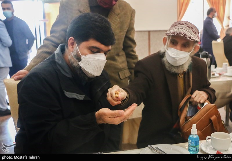 جشن تولد هنرمندان پیشکسوت آذر ماهی 