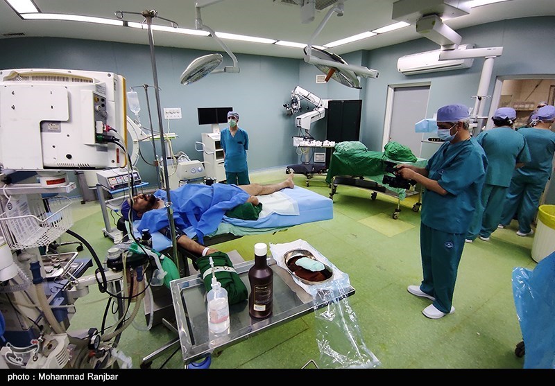 عکس/ نخستین عمل کاشت پای مصنوعی در رشت 