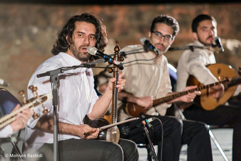 آهنگ سنتی «دلتنگم و دیدار تو درمان من است» از گروه شمس