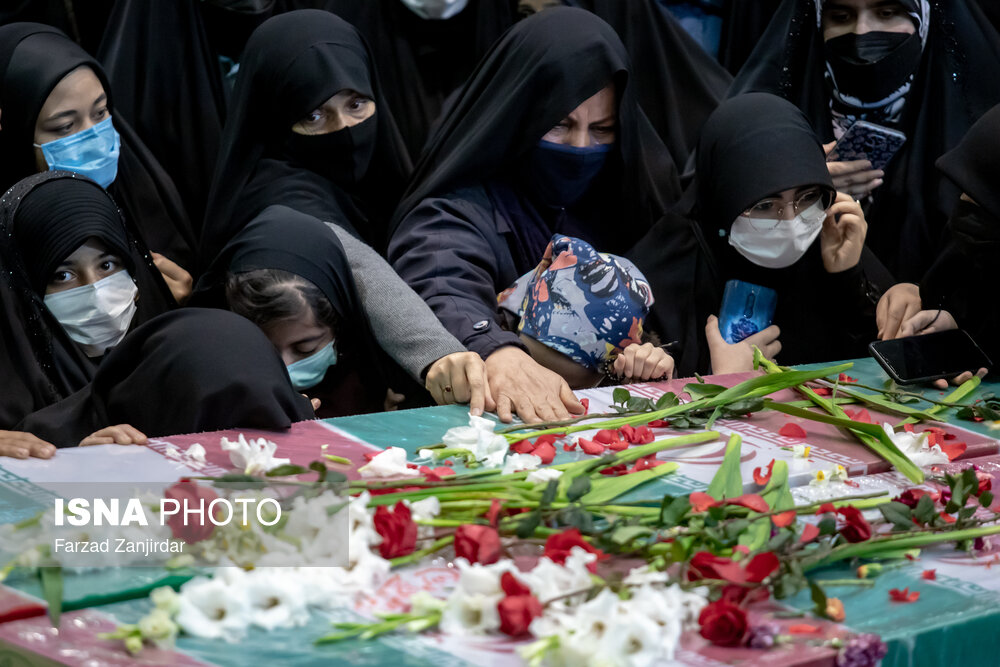 عکس/ مراسم وداع با دو شهید گمنام دفاع مقدس