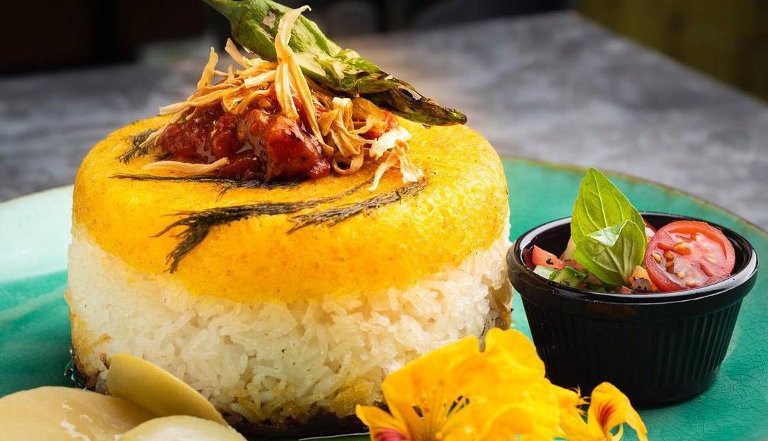 فوت و فن تهیه «پلو قالبی» خوشرنگ در خانه