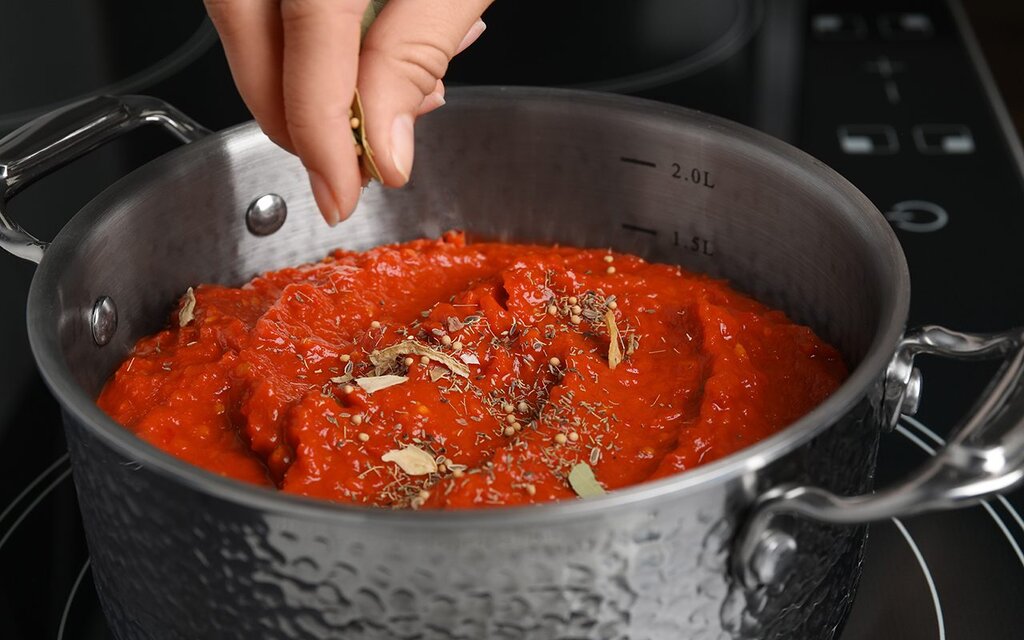 ترفندی برای متفاوت شدن سس ماکارونی