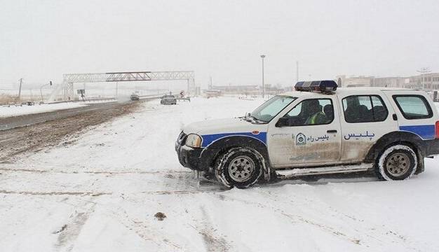 برف و باران در جاده‌های ۱۹ استان کشور