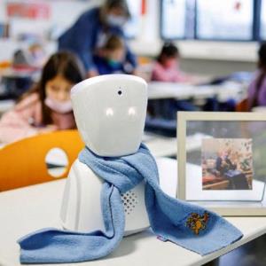 4گوشه دنیا/ رباتی که به جای یک پسربچه به مدرسه می‌ رود
