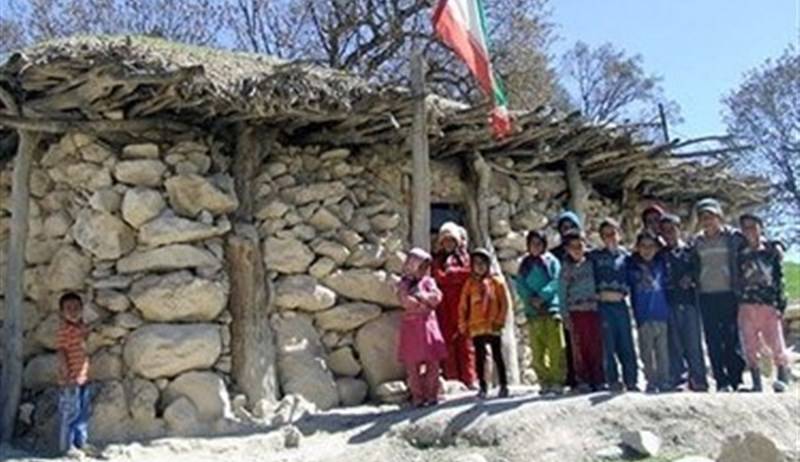 گزارشی از ترک تحصیل دانشآموزان در خراسان جنوبی؛ رویای تحصیل برای ۱۳۰۵ دانشآموز محقق میشود