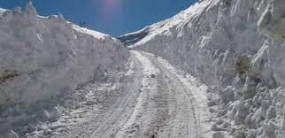 بازی مرگ و زندگی اهالی پشتکوه دوم فریدونشهر در گردنه کلوسه