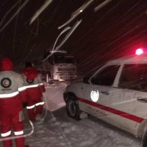۱۰۵۹ نفر گرفتار در برف در کردستان امدادرسانی شدند