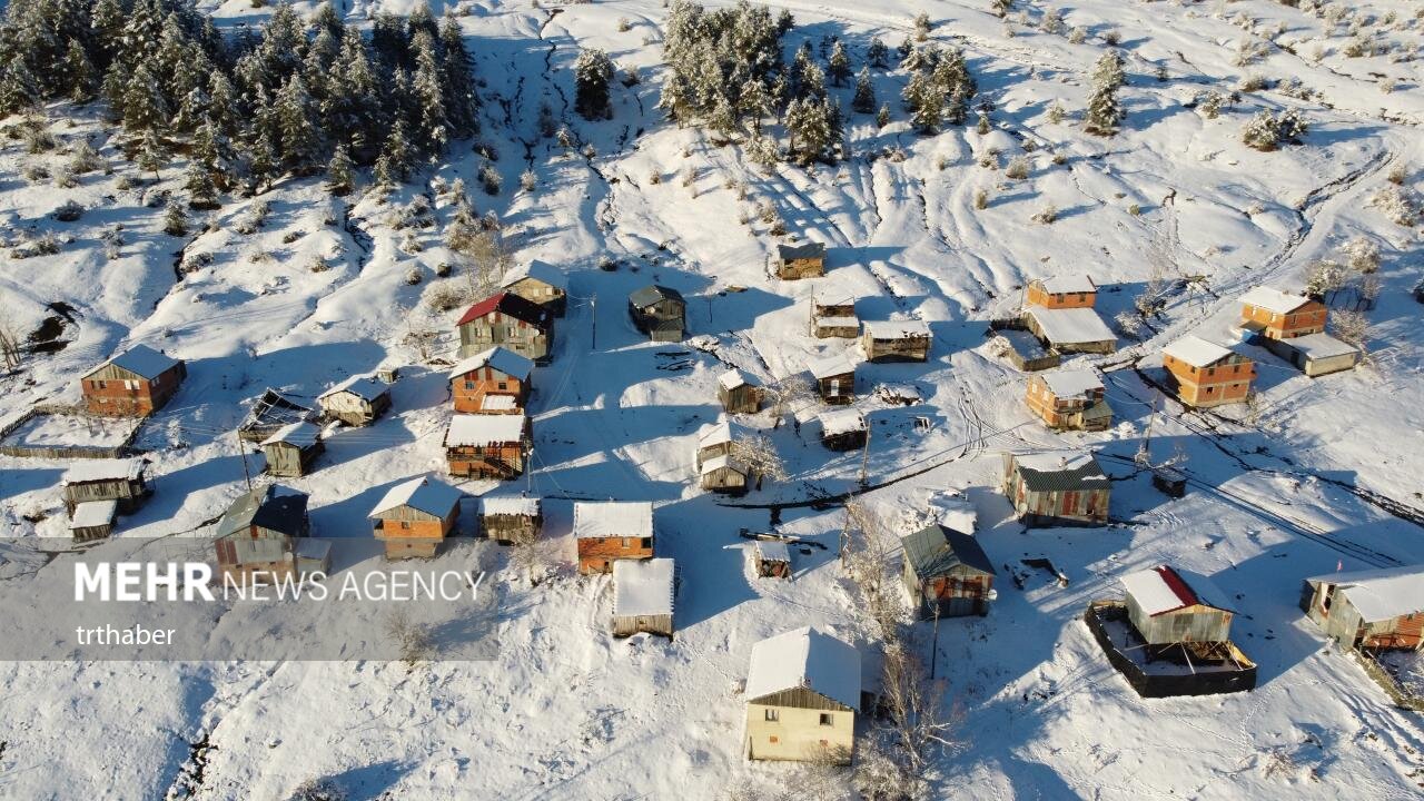 مناظر زیبای زمستانی در دریاچه آبانت