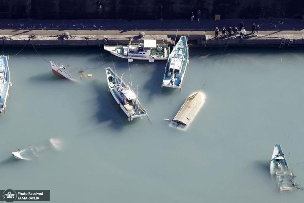 قایق های واژگون شده ناشی از سونامی