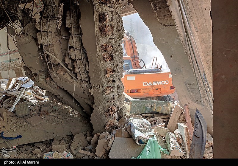 عکس/ حمله هوایی ائتلاف سعودی به محله مسکونی در شمال صنعاء یمن