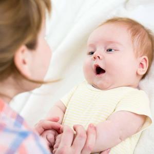  در مورد عواقب تکان دادن نوزاد چه می دانید؟ 