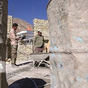ستاد اجرایی فرمان امام به زلزله‌زدگان سی‌سخت تسهیلات می‌دهد