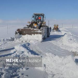 برف و کولاک، ۴ محور ارتباطی در استان زنجان را مسدود کرد