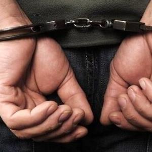 بازداشت پیشکسوت فوتبال به اتهام حمل مواد مخدر و مشروبات الکلی 