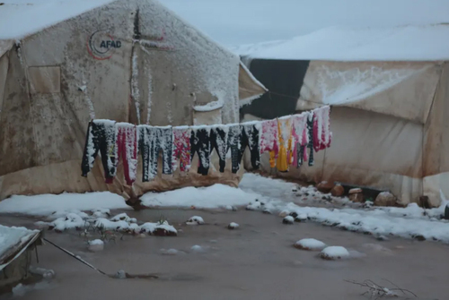 لباس های یخزده آوارگان جنگی در سوریه
