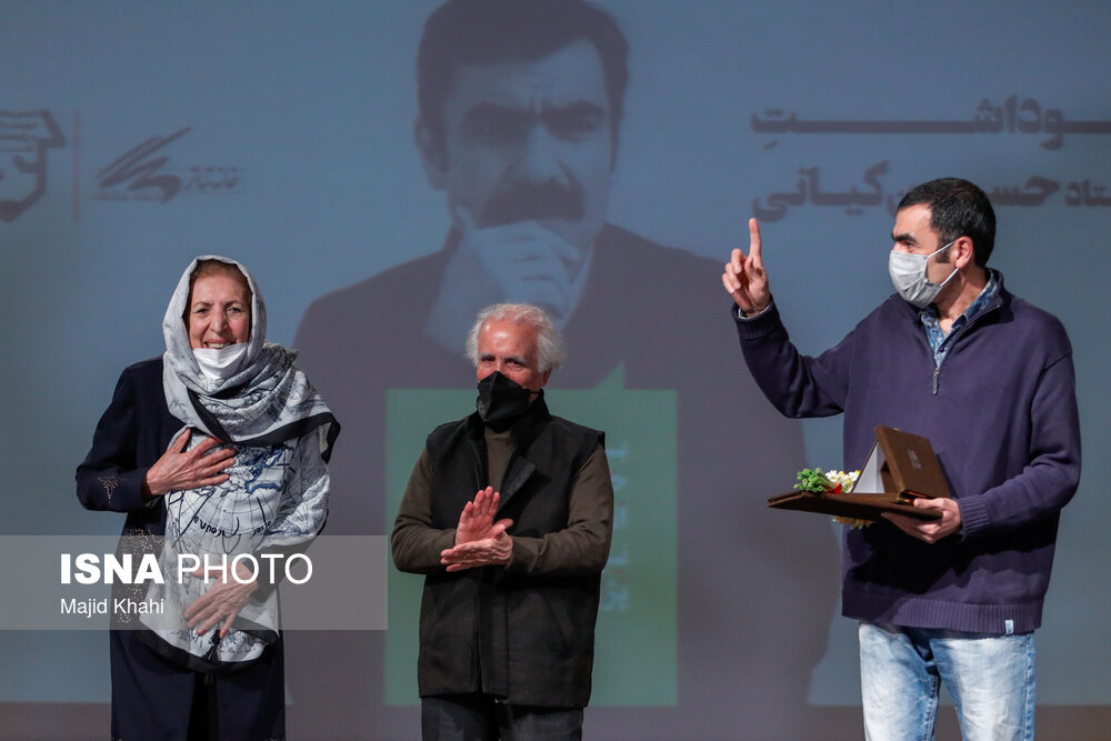 حضور چهره‌ها در جشن سالانه منتقدان و نویسندگان تئاتر