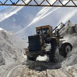 300 روستای آذربایجان شرقی در محاصره برف است