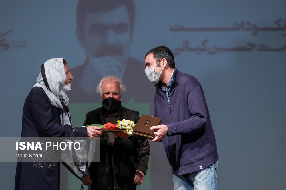 حضور چهره‌ها در جشن سالانه منتقدان و نویسندگان تئاتر