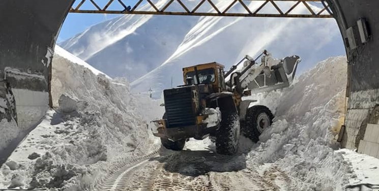300 روستای آذربایجان شرقی در محاصره برف است