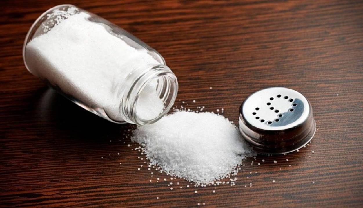 ۸ کاربرد نمک در خانه که نمی‌دانستید