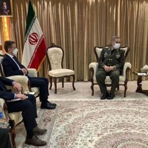 تهران و باکو در مسیر افزایش همکاری‌های نظامی