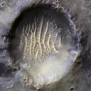 کشف دهانه آتش فشانی بسیار عجیب در مریخ