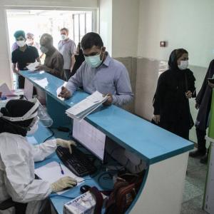بیماران با علائم خفیف به مراکز بهداشتی خوزستان مراجعه نکنند