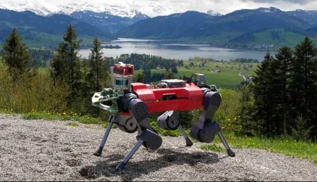 این ربات چهارپا با ترکیب بینایی و حس عمقی، کوه‌پیمایی می‌کند!