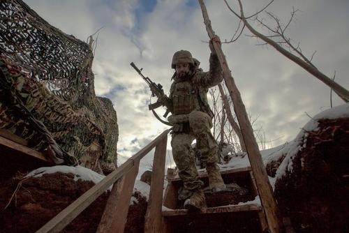 نیروهای ارتش اوکراین در مقابله با نیروهای جدایی طلب