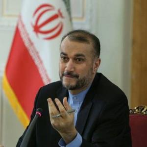 روایت وزیر خارجه از حضور دیپلمات‌های زن ایرانی در دیدارهای اخیر با هیات طالبان در تهران