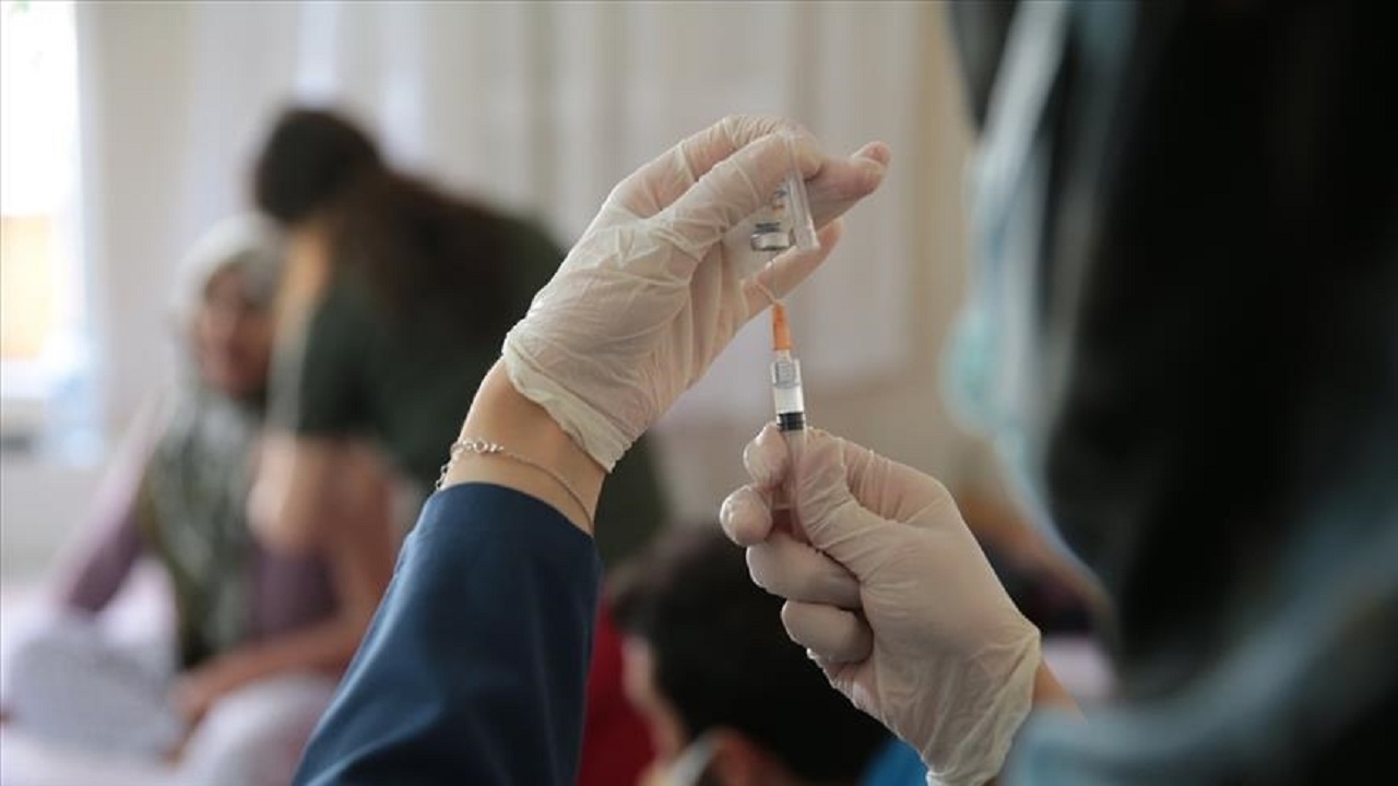اجرای طرح واکسیناسیون خانه به خانه در آبادان