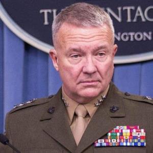 فرمانده سنتکام: هرگز نگفتیم عراق را ترک می‌کنیم!