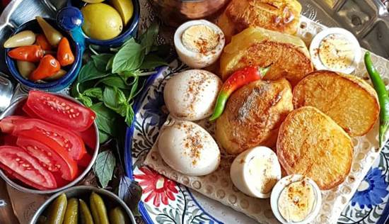 این غذای شاهانه و کمخرج را فقط با ترشی بخورید