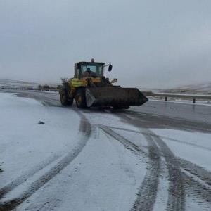 ۷۰۰ هزار تن برف در کردستان جابه‌جا شد