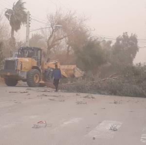 سرعت توفان در گرداب هرات شهرستان خاتم به ۸۳ کیلومتر بر ساعت رسید