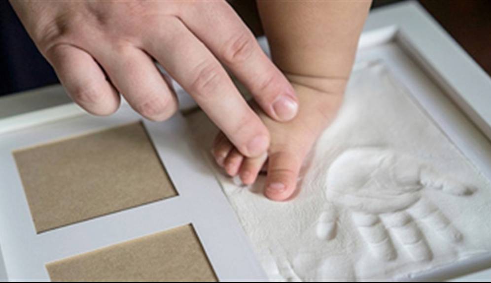 آموزش ساخت تندیس دست و پای کودک 
