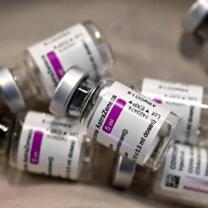 اطلاعیه دانشگاه علوم پزشکی مشهد درباره تزریق واکسن آسترازنکا