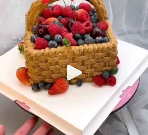 آموزش خامه کشی و تزئین کیک مربعی