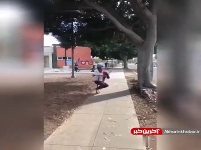 غول اسکوتر سواری