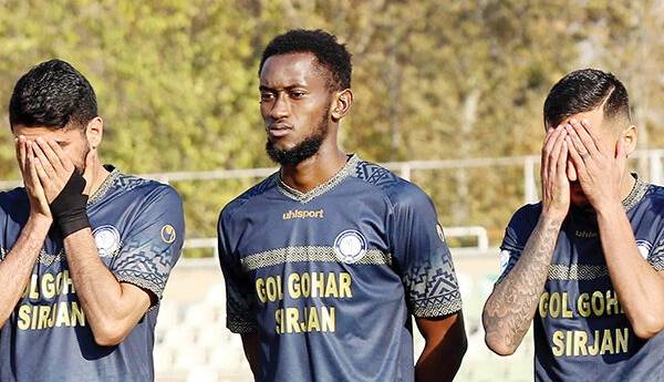 گل‌گهر پرونده مهاجم گابنی‌ را به دادگاه نمی‌برد