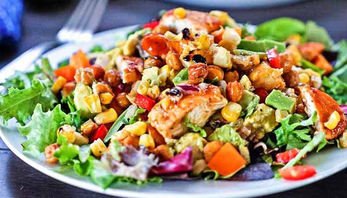 ترفند «سالاد مخروطی» جذاب برای مهمتنی ها