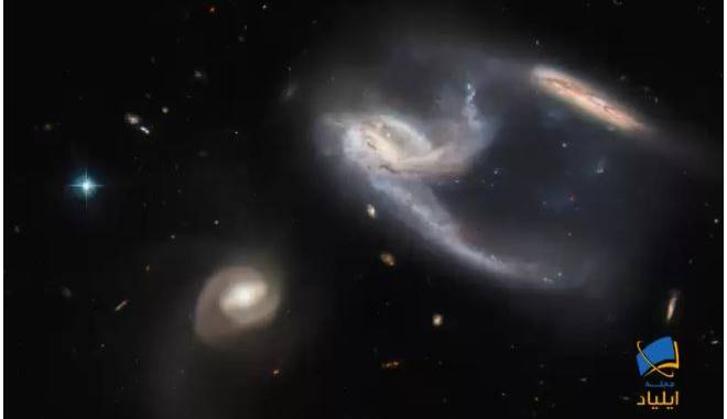 نگاه عمیق هابل به سه‌قولوهای فضایی