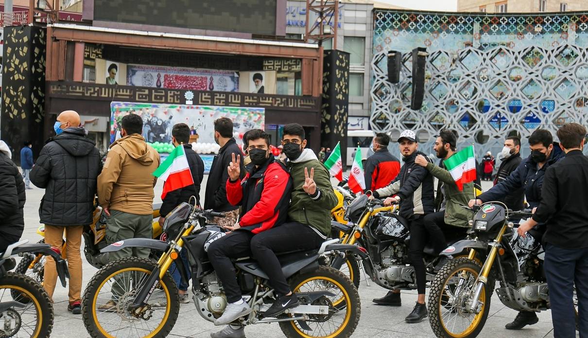 راهپیمایی ۲۲ بهمن ایمن برگزار شد