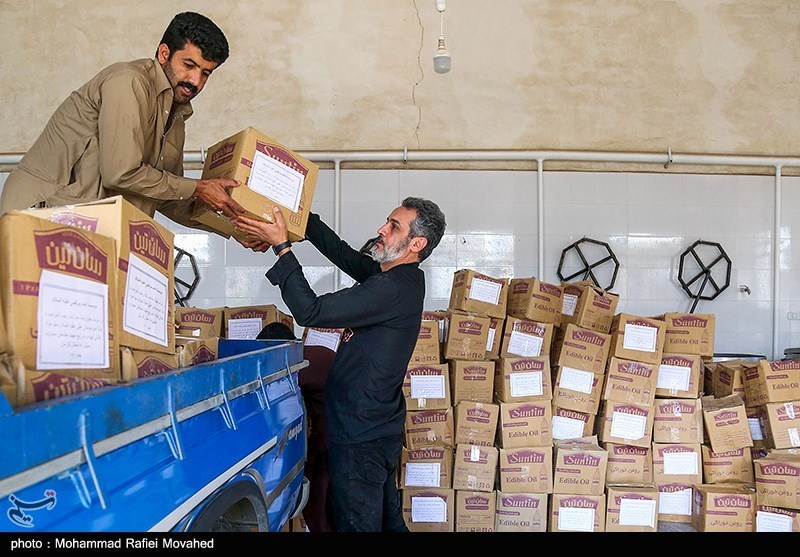 عکس/خدمت رسانی موکب ابوعلی به مناطق سیل زده کرمان 