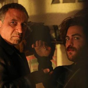 حمید فرخ نژاد و آرش عدل پرور در نمایی از سریال «پدر گواردیولا»