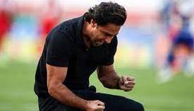 فرهاد روی ابر‌ها، در مسیر جام‌ها