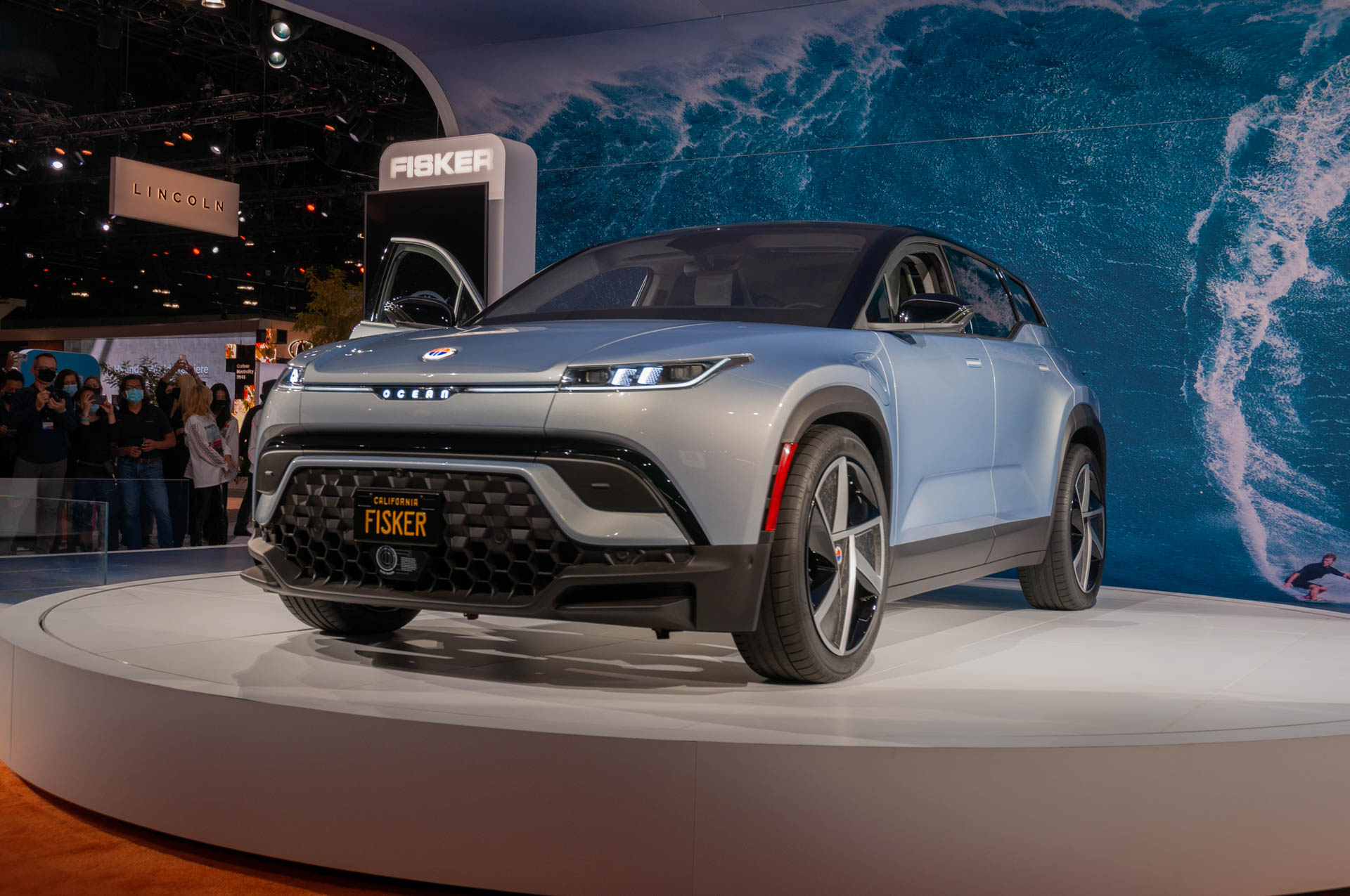 شاسی بلند برقی «فیسکر» را بهتر بشناسیم شاسی بلند برقی «فیسکر» را بهتر بشناسیم