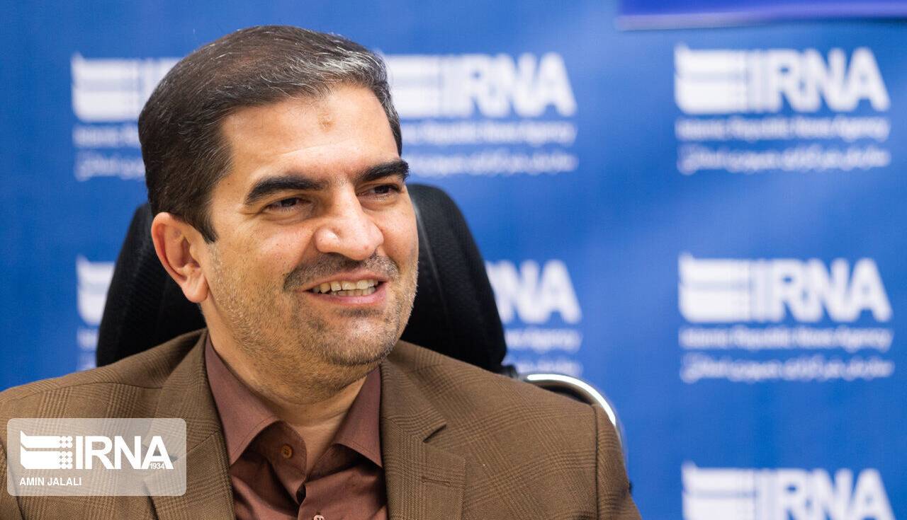 با تخلف و فساد برخورد می‌کنیم!
