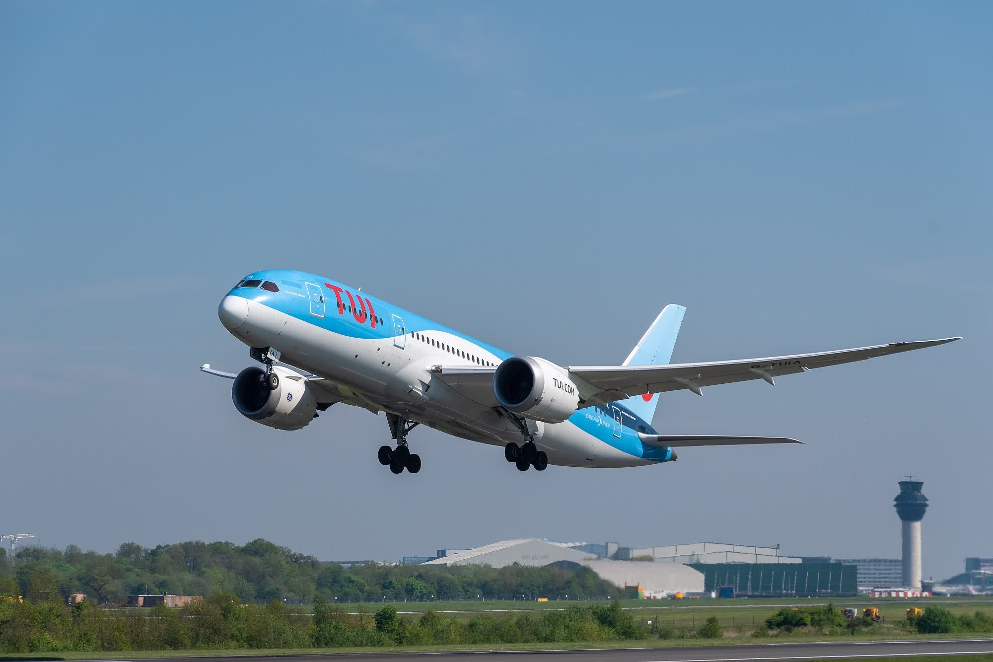 سرعت واقعی هواپیمای مسافربری برای بلند شدن از زمین