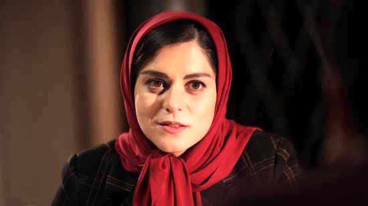 چهره ها/ پست جدید غزل شاکری؛ با اعجاب بنگرید